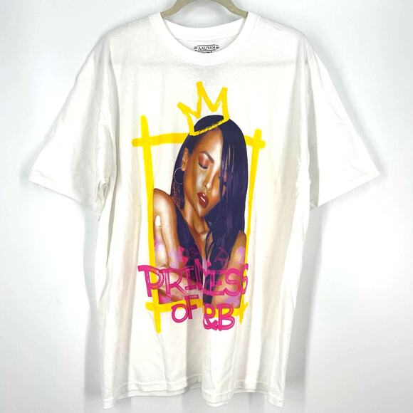 Aaliyah Princess Of R&B Portrait T-Shirt White Women's Size XL NWOT - Picture 5 of 5